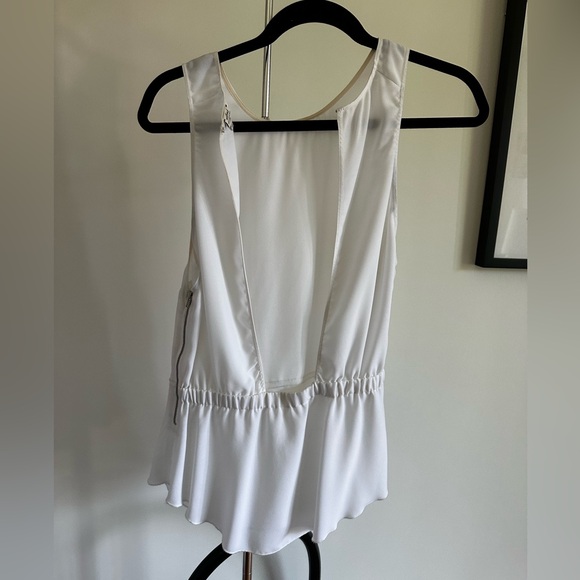 Aritzia Wilfred Silky Tank - Picture 2 of 4